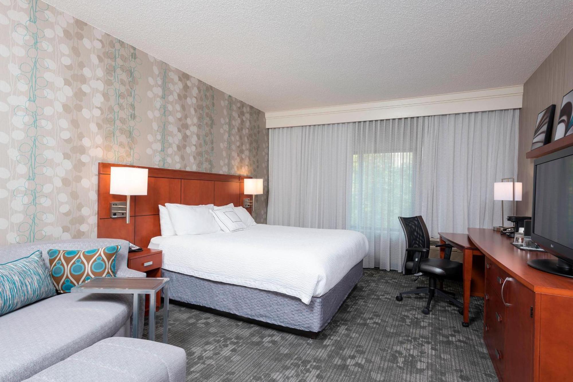 Courtyard By Marriott Traverse City Zewnętrze zdjęcie